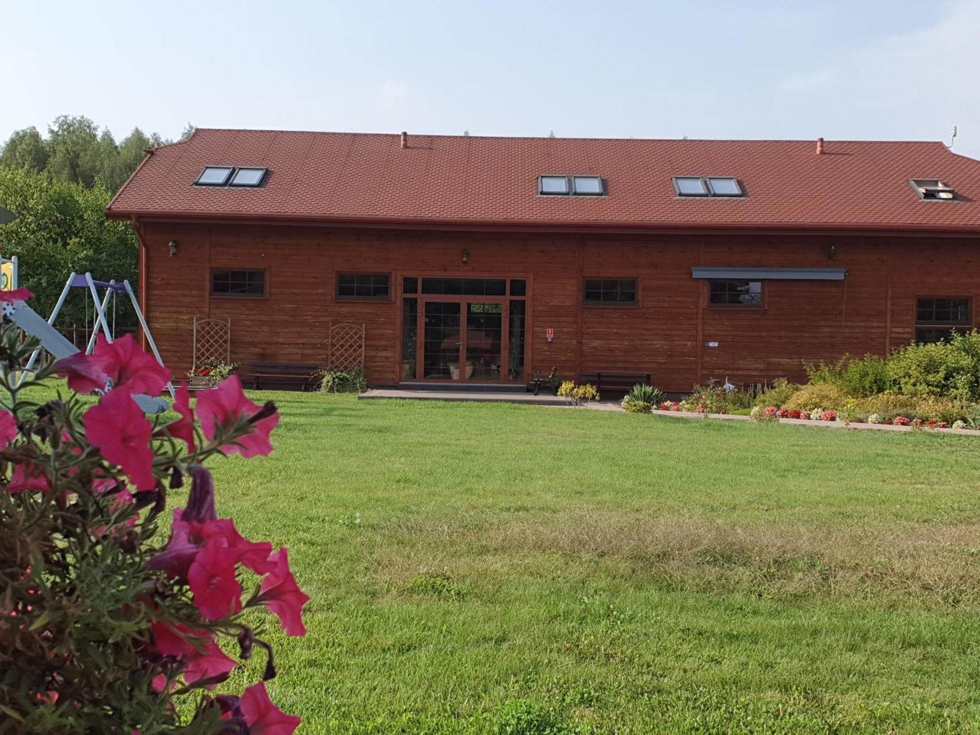 Villa Stajnia Kruki Wola Kaluska Exterior foto